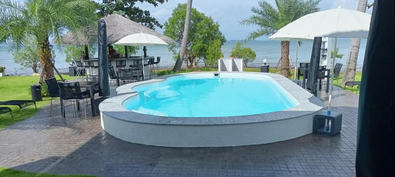 Beachfront Pool Villa And Apartment 象岛 外观 照片